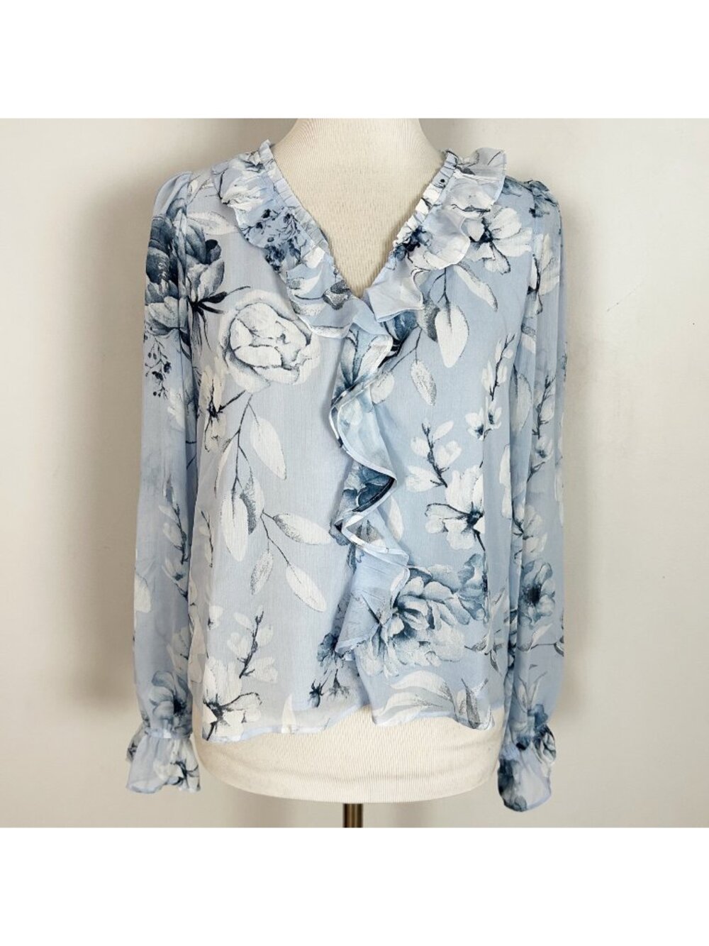 Joie Blue Floral Ruffle Pullover Top Feminine Boho Lightweight Size Small Womens